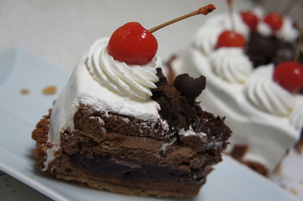 ダークチェリーのチョコレートケーキ 写真共有サイト フォト蔵