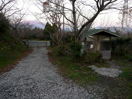 金丸山広場入口