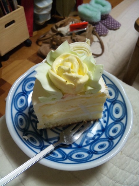 大阪屋のバタークリームのケーキなう 二次会にあげるケーキを買うか 写真共有サイト フォト蔵
