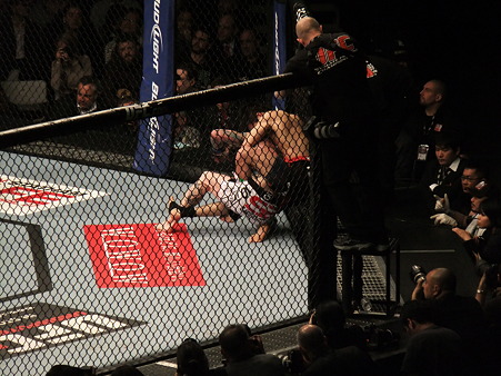 UFC 144 日沖発vsバート・パラゼウスキー (6)