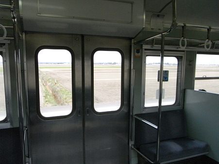 113系成田線車内3
