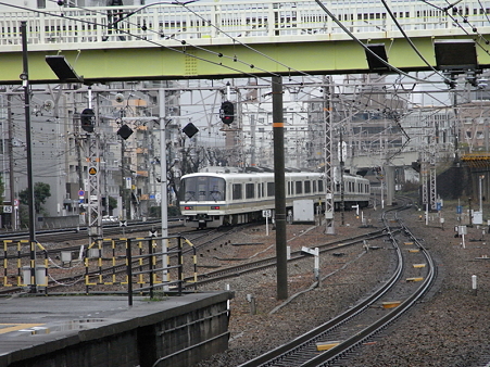221系(新大阪駅)