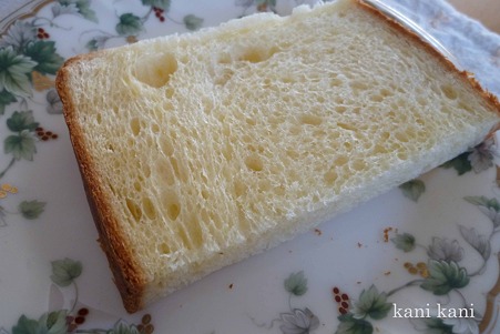 ゴールデンパイン カルピスで作ったパン