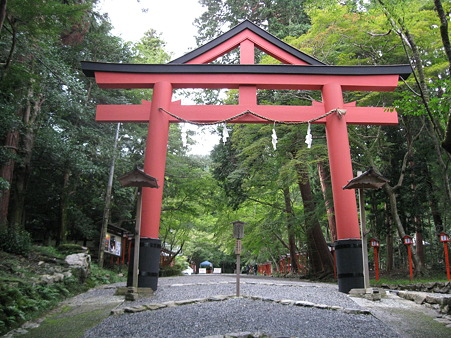 日吉神社 日枝神社 山王神社では山王鳥居 画像参照 を見られるかもしれません 2016年はサル年 申年 初詣は猿関連の神社で御利益up Naver まとめ