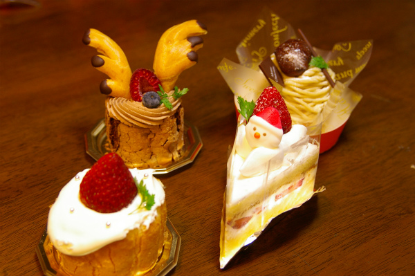 小さな可愛いケーキ