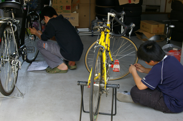 自転車にスピードメーターを取付け