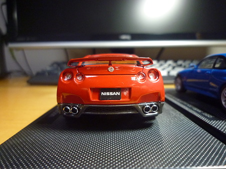 NISSAN GT-R Blakc edition back